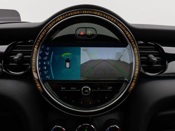 Car image 38