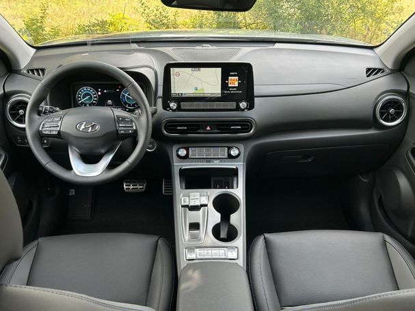 Hyundai Kona EV 150 kW image number 21