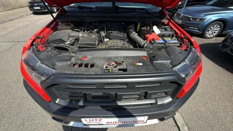 Car image 33