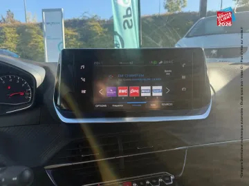 Car image 20