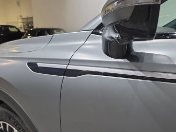 Car image 40