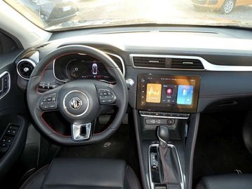 Car image 15