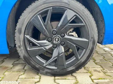 Car image 31