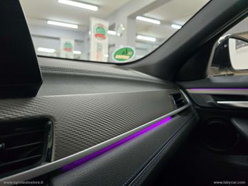 Car image 35