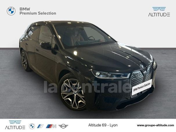 BMW iX xDrive40 240 kW image number 2