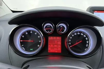Car image 28