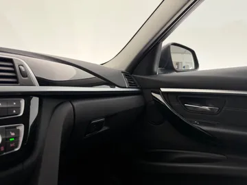 Car image 34
