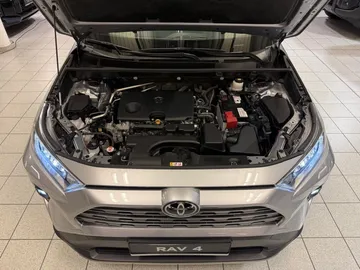 Car image 25