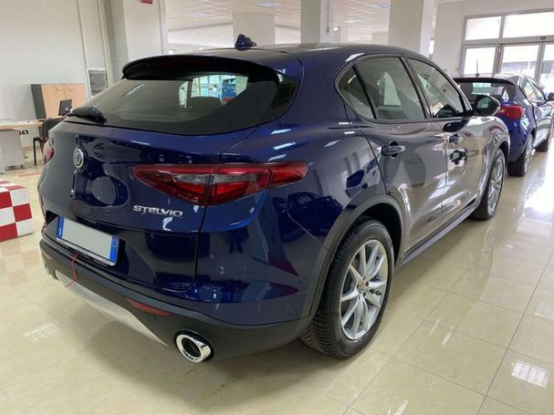 Alfa Romeo Stelvio 2.2 Diesel AT8 140 kW image number 4