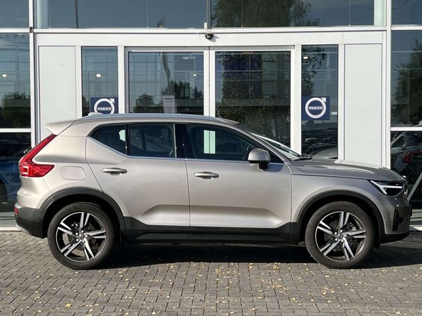 Volvo XC40 B3 Plus 120 kW image number 4