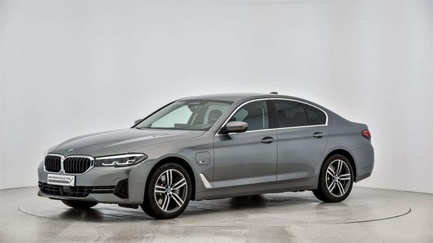 BMW 530 e 215 kW image number 6