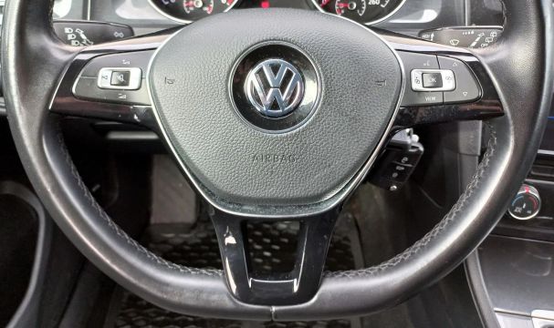 Volkswagen Golf 85 kW image number 19