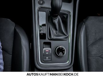 Car image 32