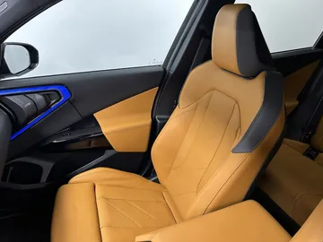 Car image 44