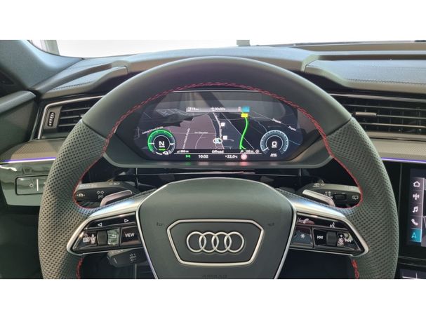 Audi Q8 50 quattro e-tron S-line 250 kW image number 19