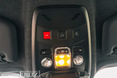 Car image 35