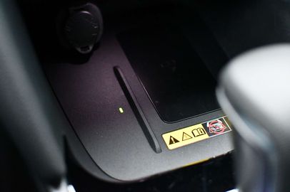 Car image 36