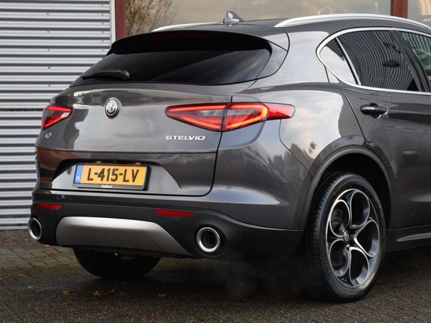 Alfa Romeo Stelvio 2.0 Turbo B-Tech 206 kW image number 5