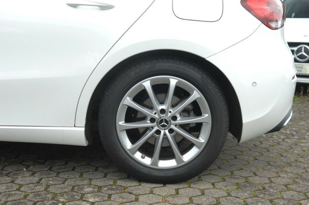 Mercedes-Benz A 180 100 kW image number 8