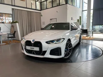 Car image 29