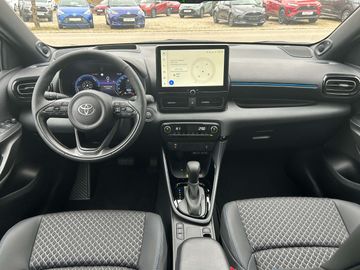 Car image 13