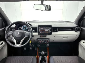 Car image 4