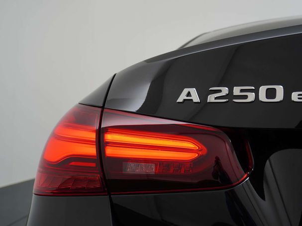 Mercedes-Benz A 250 e 160 kW image number 12