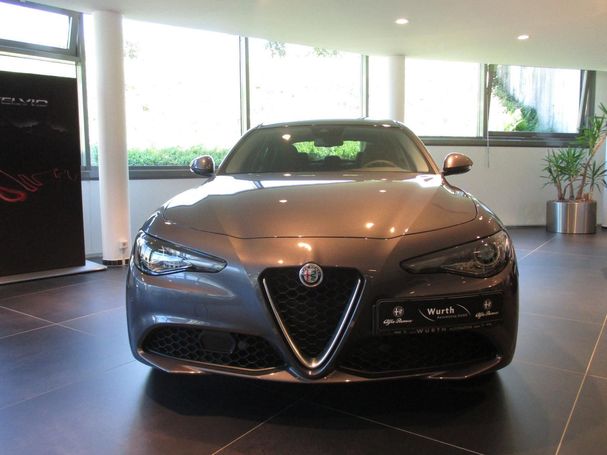 Alfa Romeo Giulia 2.0 Turbo 16V AT8 Super 147 kW image number 4