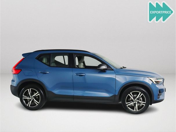 Volvo XC40 T2 Plus Dark 95 kW image number 4