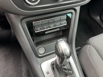 Car image 33