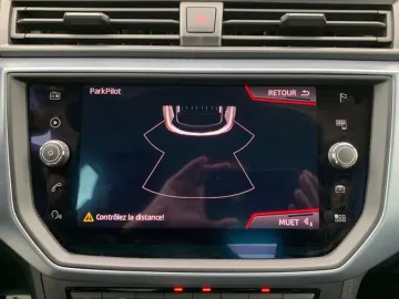Car image 33