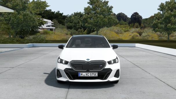 BMW i5 M60 xDrive 440 kW image number 15