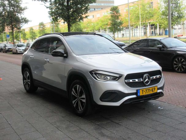 Mercedes-Benz GLA 180 100 kW image number 12