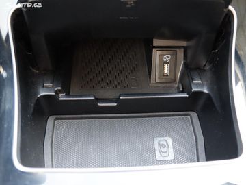 Car image 35