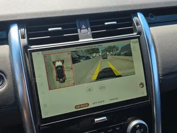 Car image 25