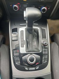 Car image 38