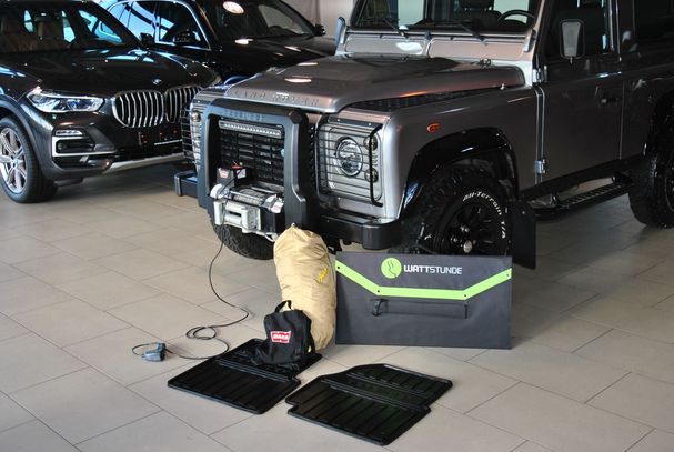 Land Rover Defender 90 Station Wagon 90 kW image number 15