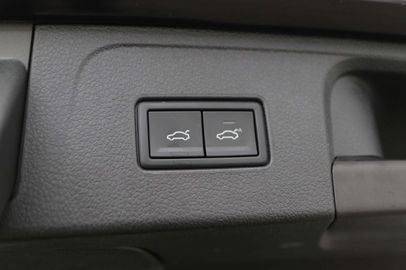 Car image 41