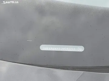 Car image 33