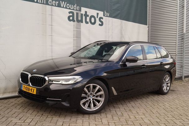 BMW 520i Touring 135 kW image number 1