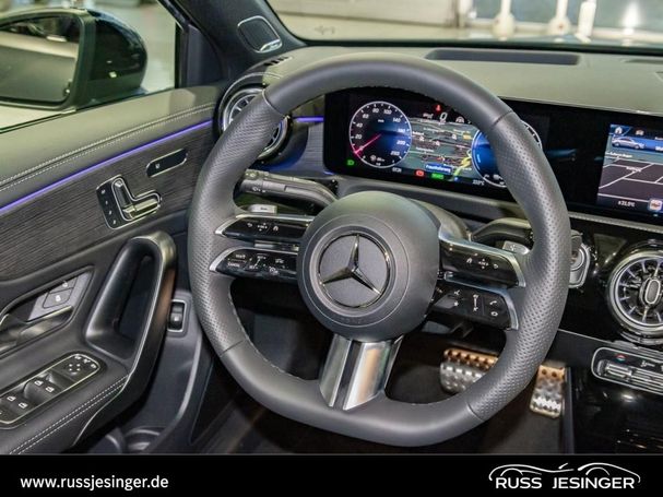 Mercedes-Benz A 250 e 160 kW image number 9