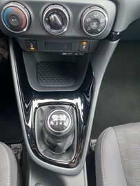 Car image 26