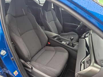 Car image 10