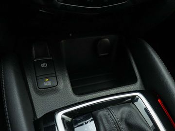 Car image 36