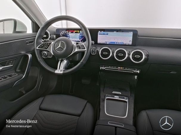 Mercedes-Benz A 180 100 kW image number 8