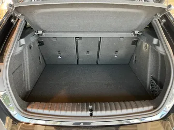 Car image 33