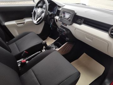 Car image 21