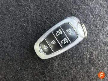 Car image 27