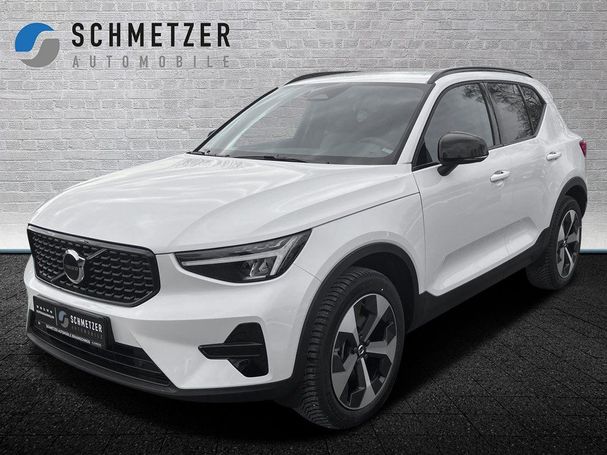 Volvo XC40 Plus Dark 120 kW image number 1