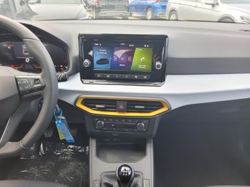 Car image 10